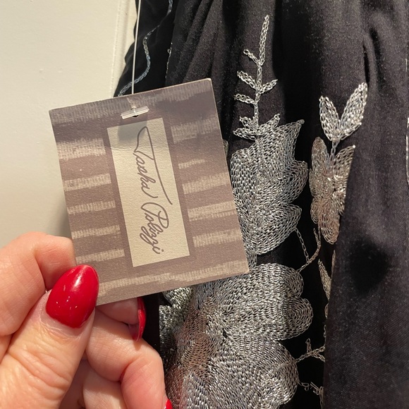 Tasha Polizzi Black maxi skirt embroidered with silver floral pattern - Picture 6 of 7